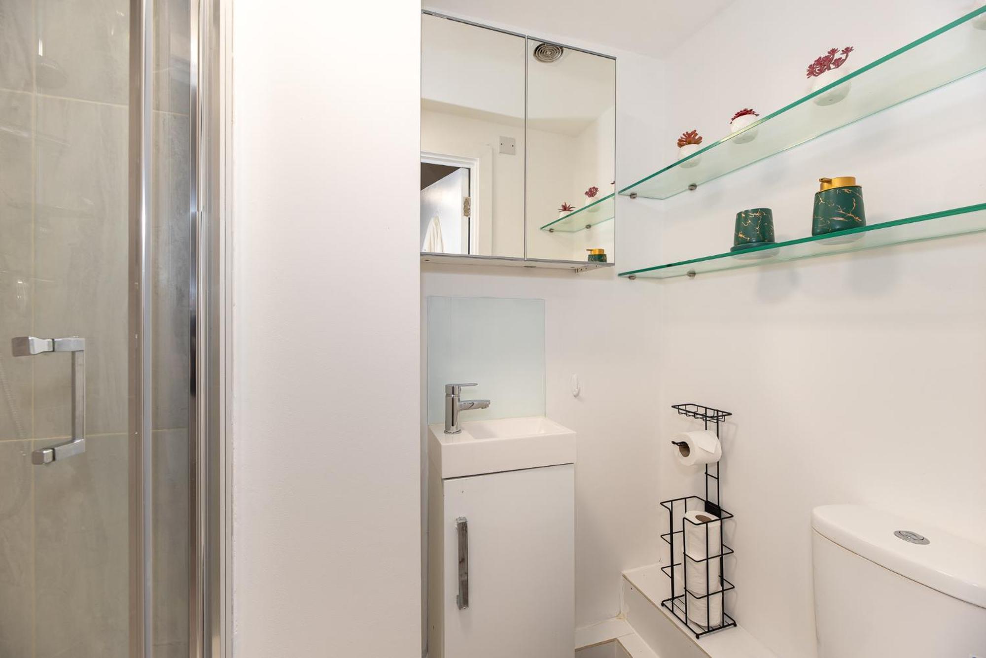 Small And Trendy Studio 3B London Ngoại thất bức ảnh