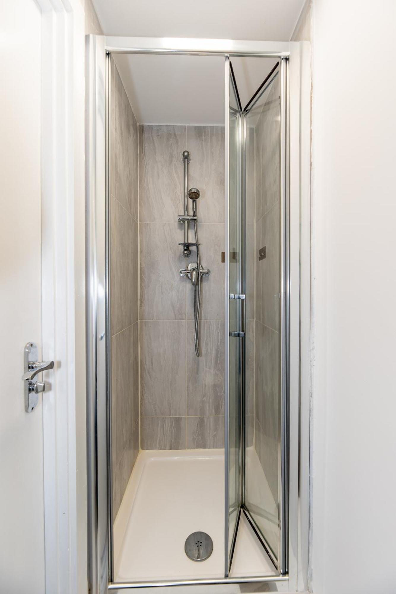 Small And Trendy Studio 3B London Ngoại thất bức ảnh